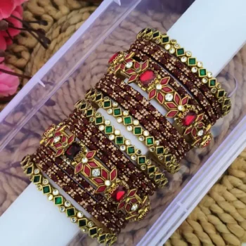 Marron Stone With Green Glass Bangles Set